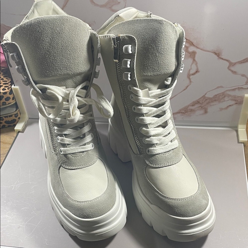 Elegant Cream Lace-Up Women's Boots